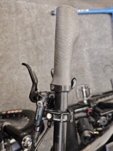 Free Delivery / 2025 Cube Stereo Hybrid HPC 160 Carbon Fibre Size Small / Medium