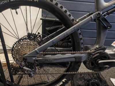 Free Delivery / 2025 Cube Stereo Hybrid One77 ( 177 ) HPC Race 800 Carbon Fibre Size Large
