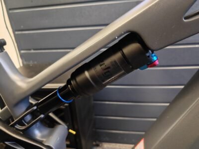 Free Delivery / 2025 Cube Stereo Hybrid One77 ( 177 ) HPC Race 800 Carbon Fibre Size Large