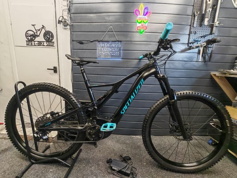 Free Delivery / 2022 Specialized Turbo Levo