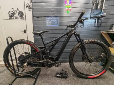 Free Delivery / 2022 Specialized Turbo Levo Size Medium