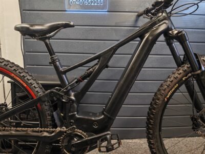 Free Delivery / 2022 Specialized Turbo Levo Size Medium