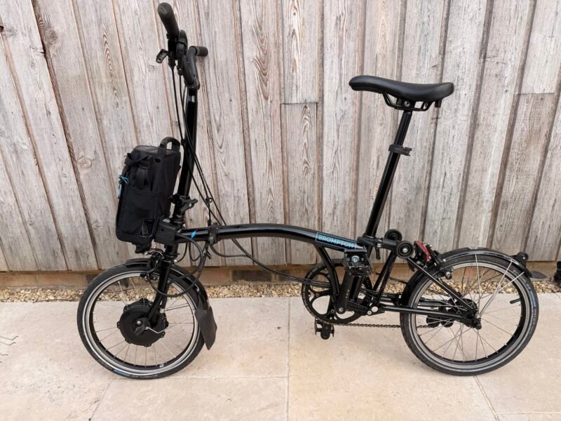 ## Brompton Electric C Line Urban (H2L) - Gloss Black Folding E-Bike. V low mileage and 96% Battery.