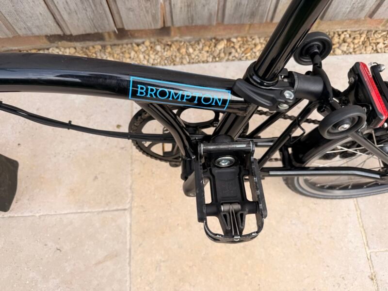 ## Brompton Electric C Line Urban (H2L) - Gloss Black Folding E-Bike. V low mileage and 96% Battery.