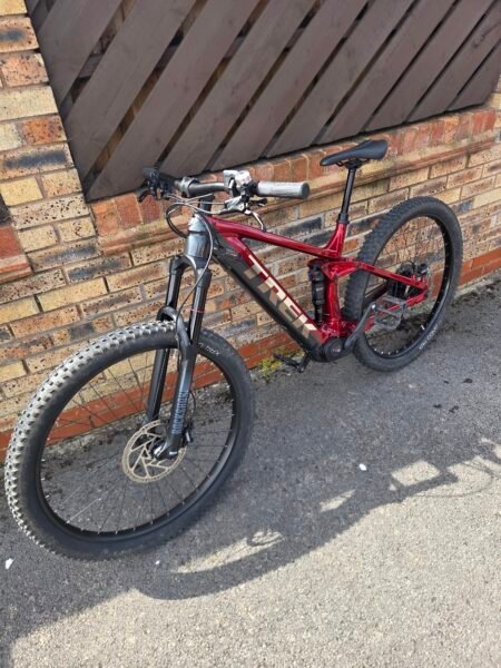 Trek rail 5 like new only 140 miles covered large frame
