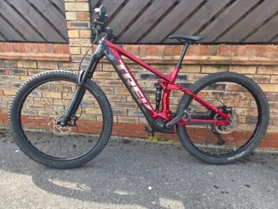 Trek rail 5 like new only 140 miles covered large frame