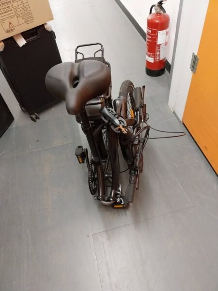 Wisper 806 folding electric bicycle