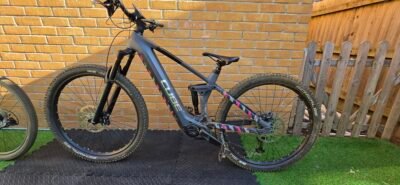 Cube Stereo Hybrid 140 HPC Race