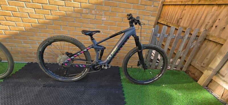 Cube Stereo Hybrid 140 HPC Race