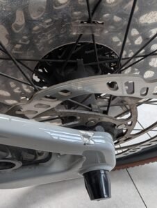 Canyon Roadlite:On CF 9 ebike