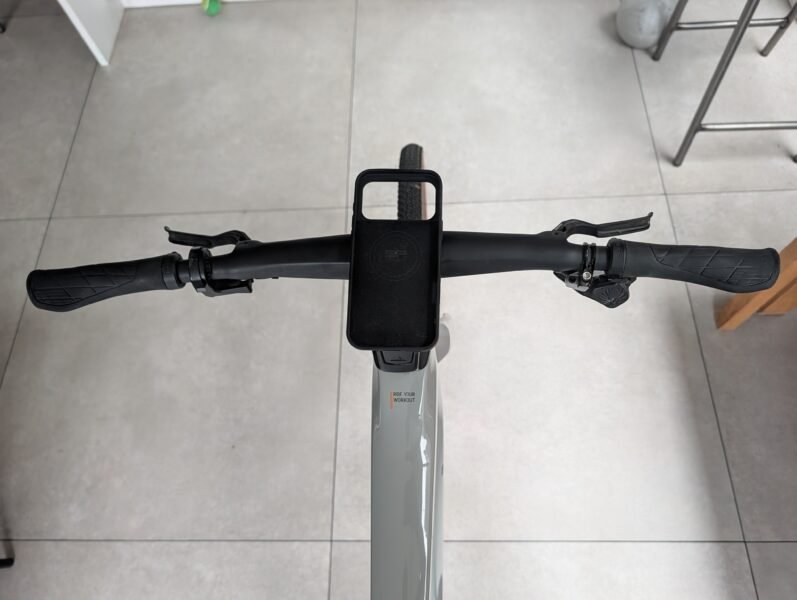 Canyon Roadlite:On CF 9 ebike