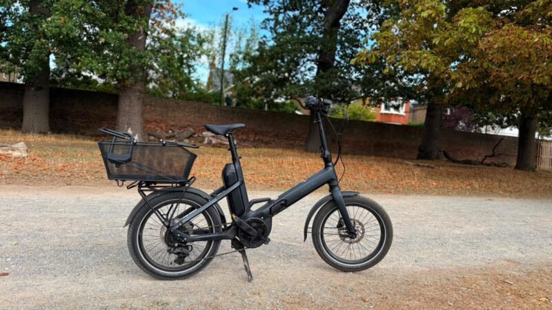 Cube Fold Hybrid 545 2026 (Coal)